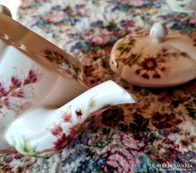 Beautiful Zsolnay tea set - with family mark