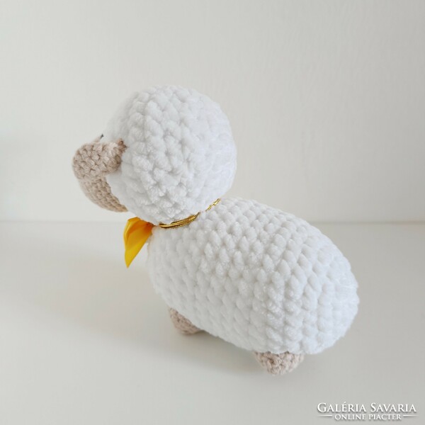 Crocheted plush lamb