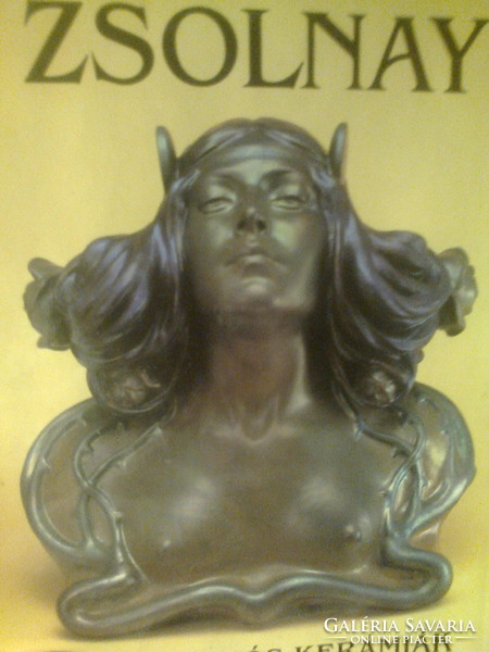 Zsolnay: women's bust,