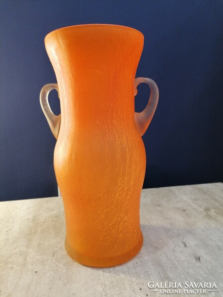 Narancs színű repesztett fátyolüveg váza
