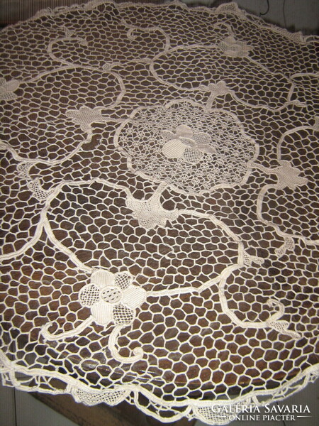 Beautiful sewn point lace special round tablecloth