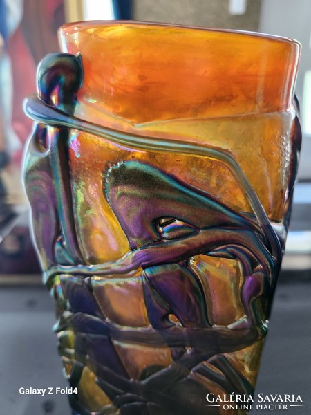 Loetz üveg váza Jelezve