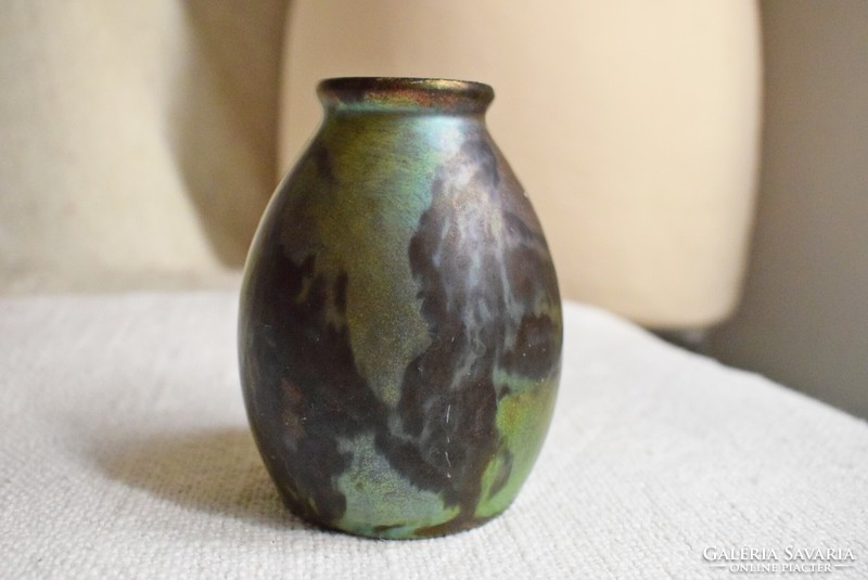 Zsolnay, porcelain vase, eosin, labrador glaze 7.5 x 9.5 cm small glaze damage!