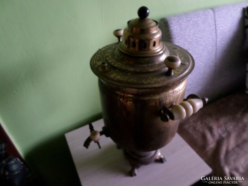 Copper samovar with royal seal