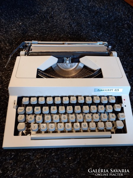 RETRO táska írógép PANASCRIPT 025