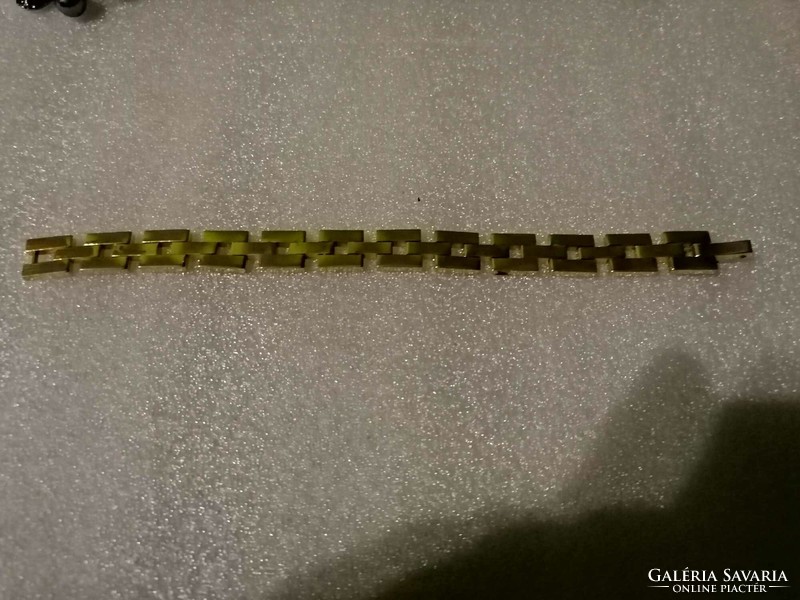 New! Gold-plated bracelet