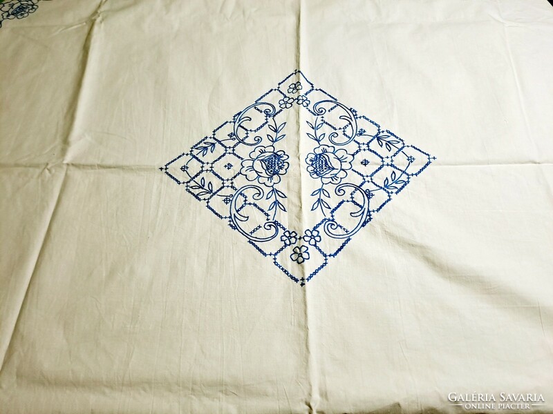 Old, but in good condition, embroidered linen tablecloth with a flower pattern, 140 x 102 cm