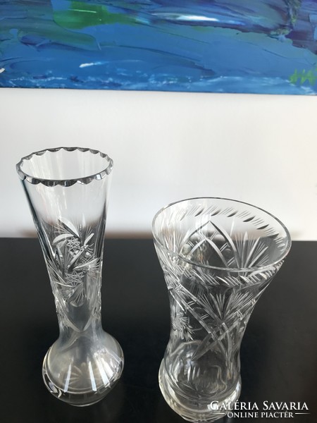 2 beautifully carved crystal glass bowls or vases (m16)