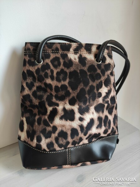 Brand new nine west panther pattern women's small bag