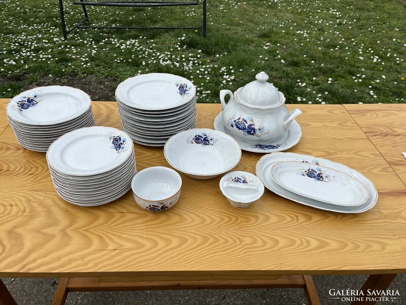 Apulum dinner set for 12 people