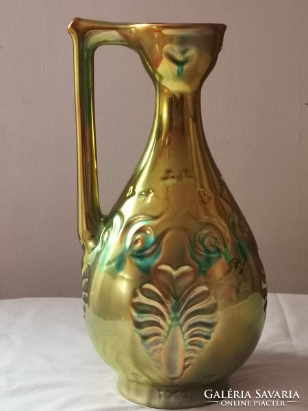 Zsolnay eosin vase