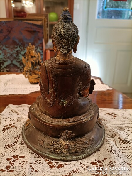 Old bronze Buddha
