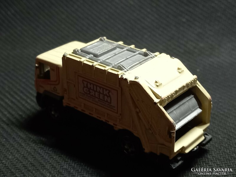 Matchbox garbage truck 2008 small car