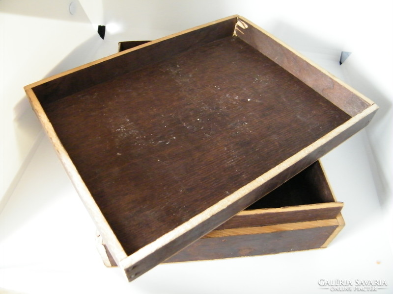 Vintage heller chocolate wooden box