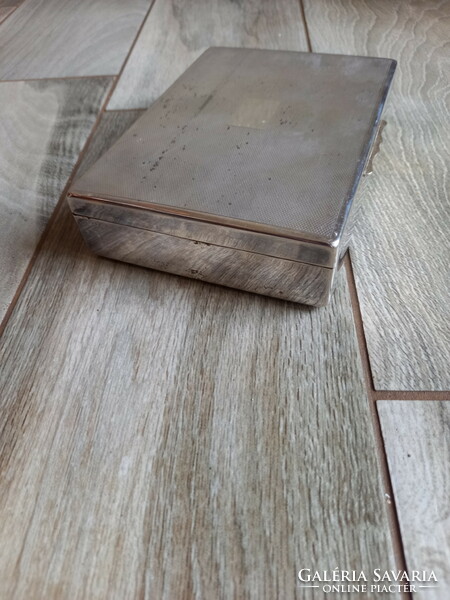 Mesés régi ezüstözött kártyadoboz (16,7x12x3,7 cm)