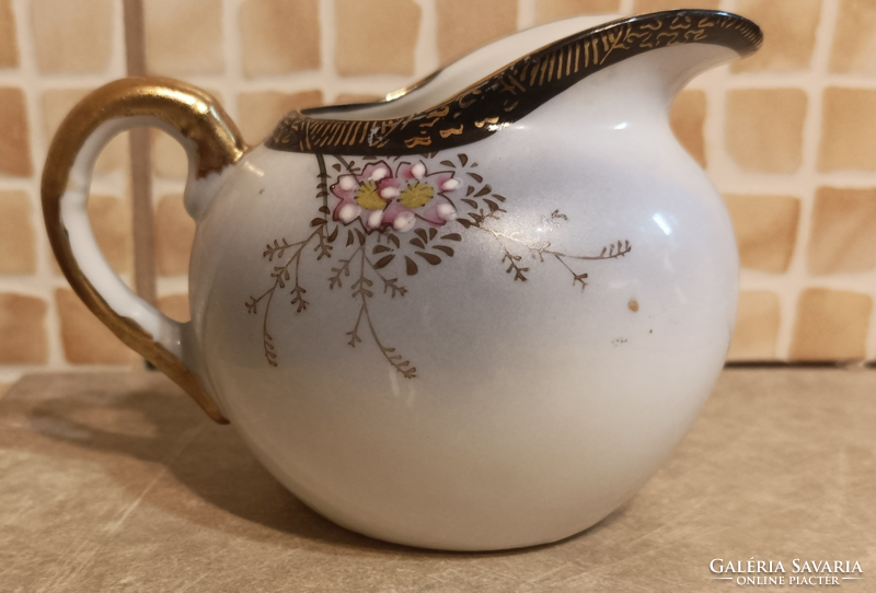 Chinese (?) Porcelain sugar bowl and spout