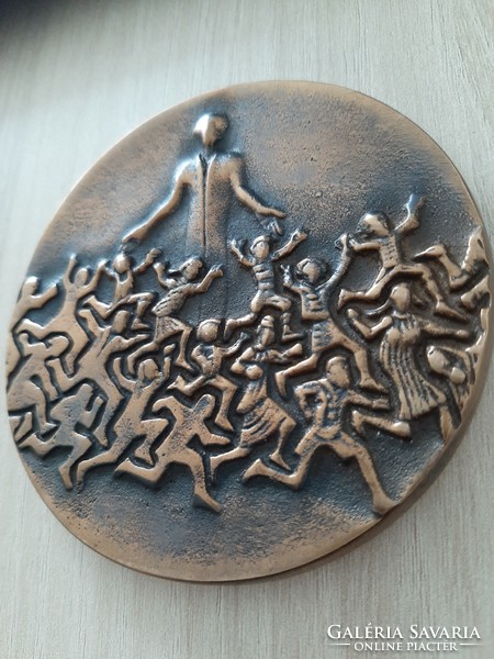 Bronze commemorative plaque for Sándor Csoma Elementary School in Dunakeszi körös 9 cm