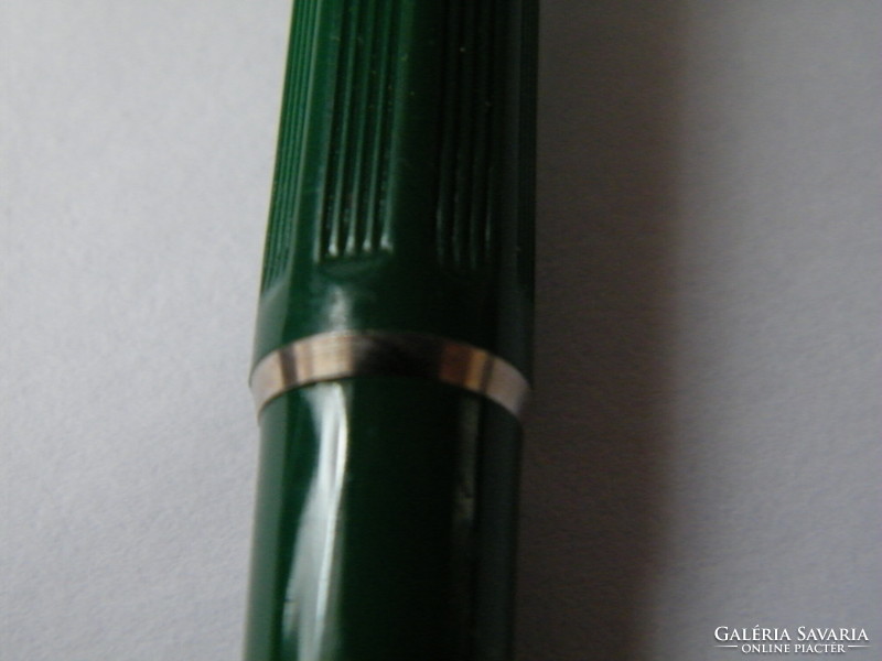 Retro hemos green ballpoint pen