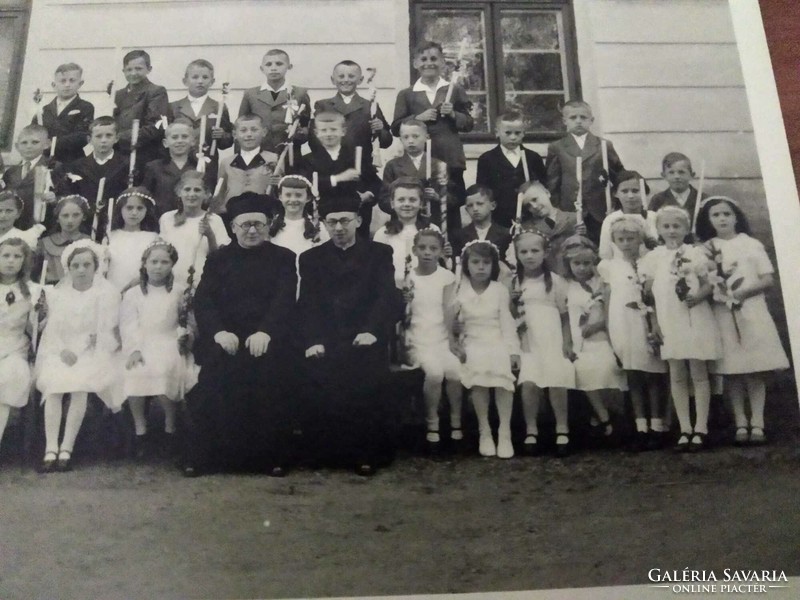 Group photo, first communicants, around 1940-1950