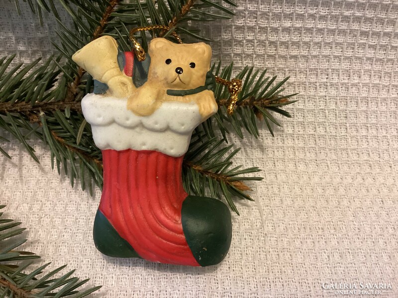 Porcelán csizmában ülő mackó medve maci karácsonyfadísz