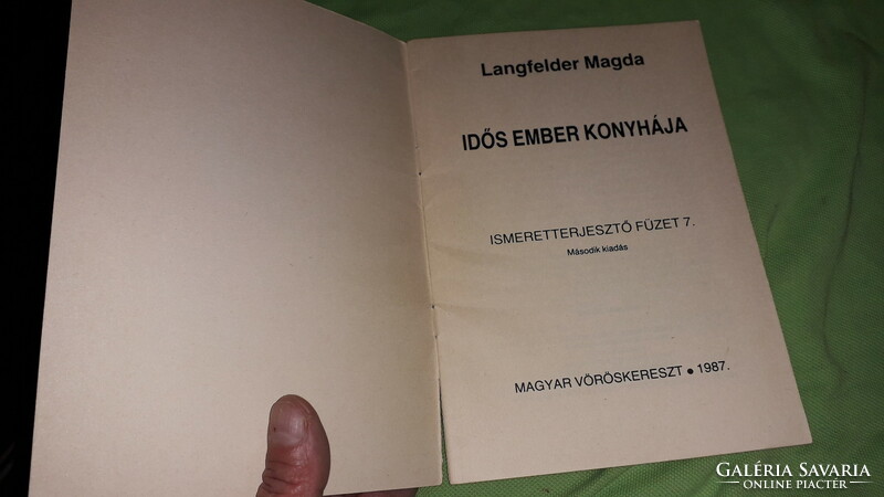 1987.Langfelder Magda - Idős ember konyhája könyv a képek szerint Magyar Vörös-Kereszt