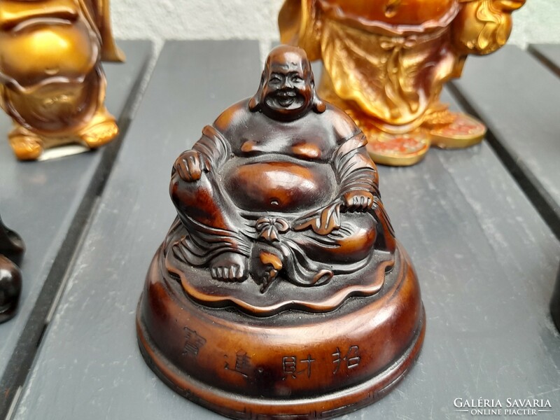 Buddha figures in one