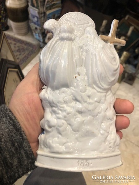 1900 körüli Szentháromság porcelán szobor, 18 cm-es magasságú.