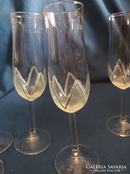 6 tulip champagne glasses, decorated