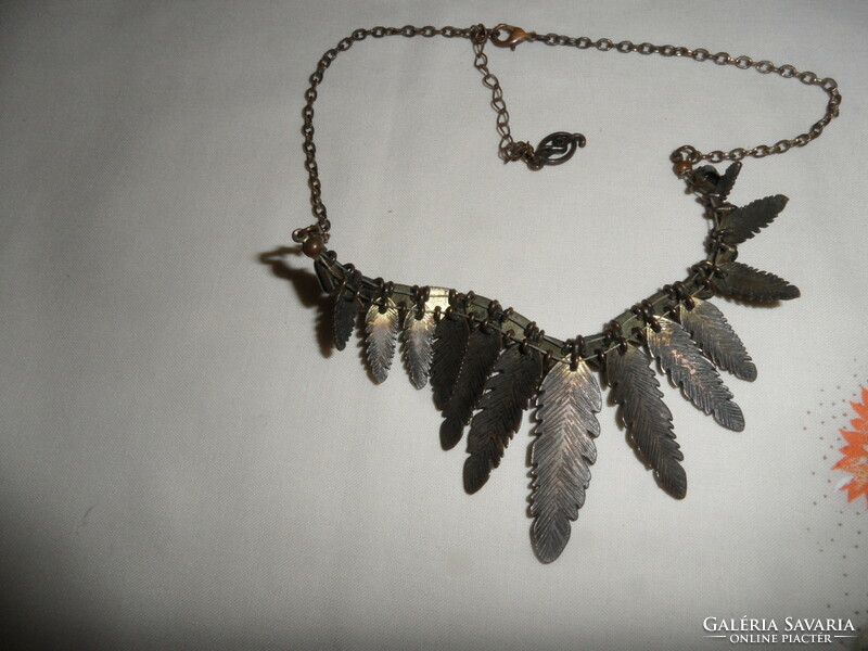 Metal feather necklace