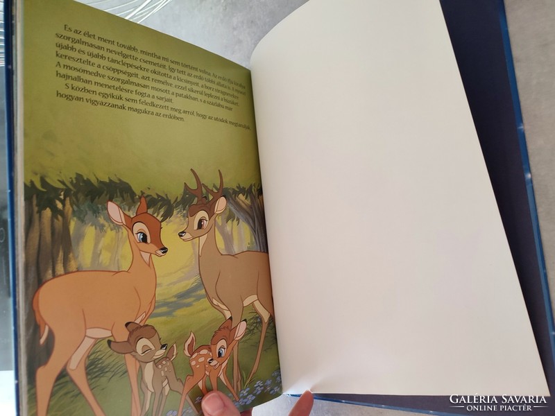 Blue walt disney storybook - bambi