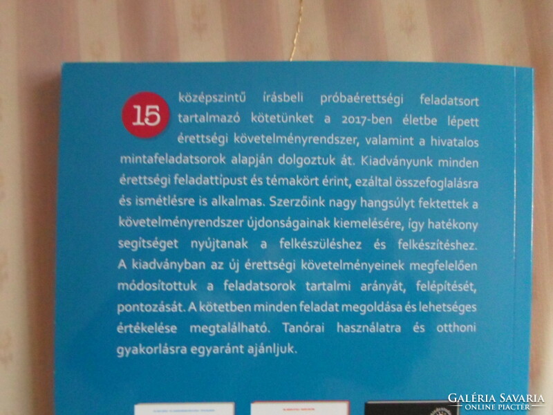 Ruff János – Tóth Julianna: 15 próbaérettségi matematikából (középszint, Maxim)