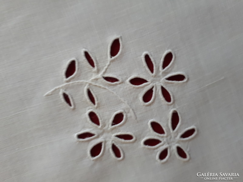 White embroidered azure oval tablecloth / centerpiece