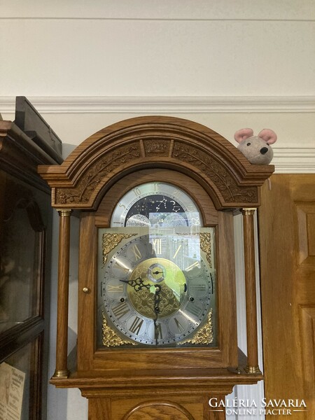 Beautiful hermle 3 tune carved light oak floor clock