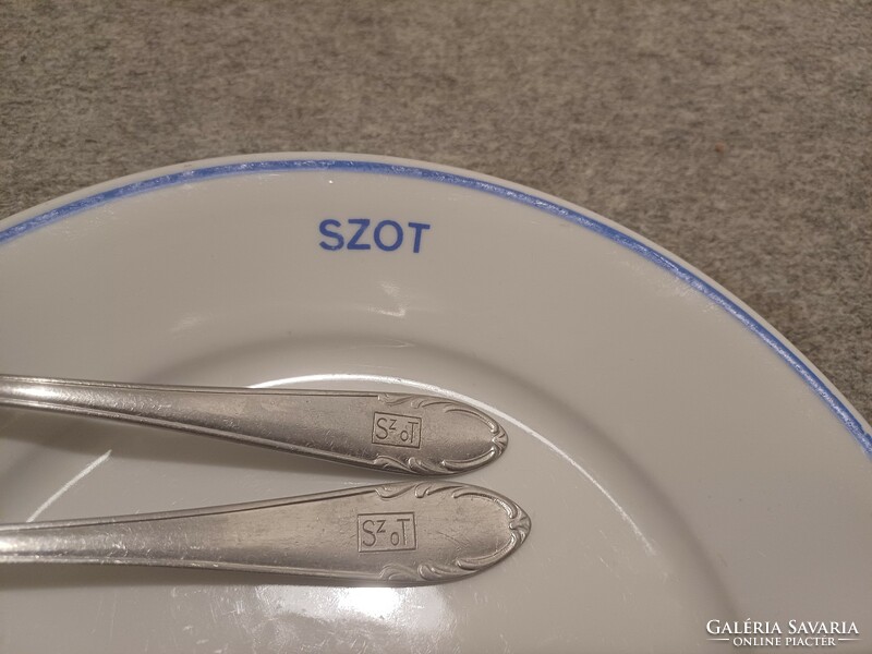 Zsolnay Szot felirat, logó villa, kanál és tányér