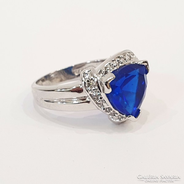 925 Silver ring with blue crystal