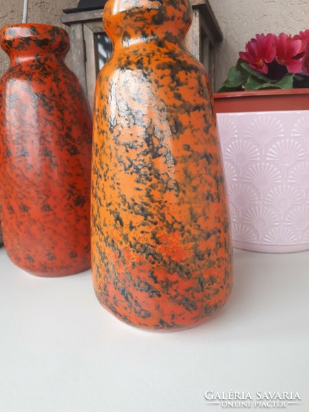 Pond head vases
