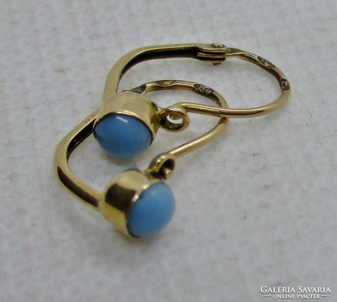 Beautiful antique gold earrings with turquoise stones