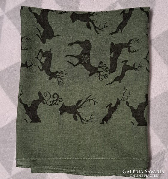 Deer, hunting women's scarf, stole (l4603)