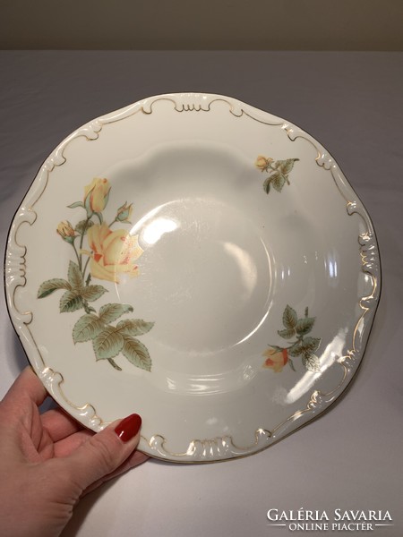 Zsolnay plate with yellow roses