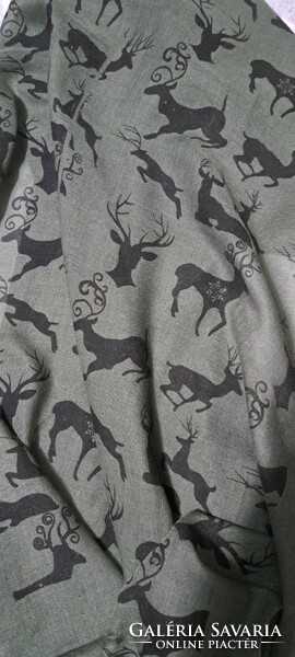 Deer, hunting women's scarf, stole (l4603)