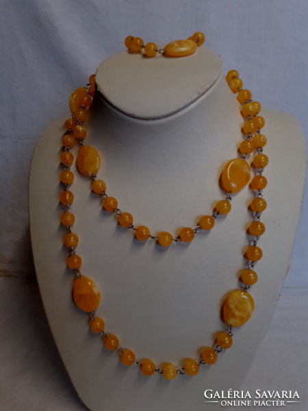 Retro long necklace in nice condition with attached earrings