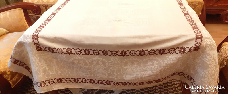 Folk woven tablecloth, tablecloth. 130X130 cm