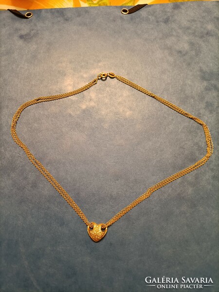 3 Rows 18 carat gold necklace with blue brillé heart pendant