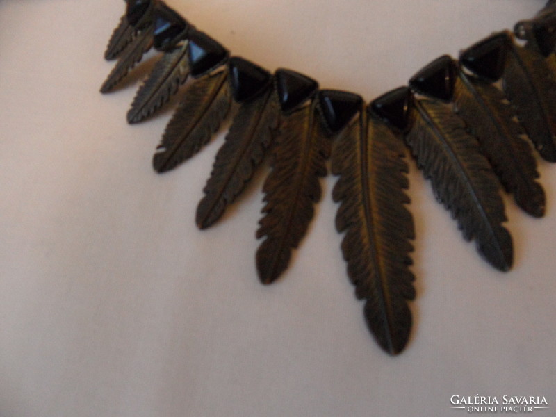 Metal feather necklace