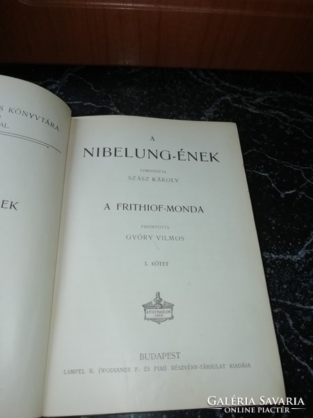A Nibelung-ének Remek írók