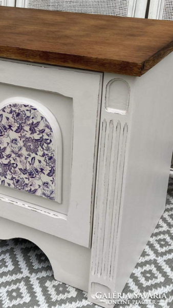 Rustic chest, chest of drawers, with an openable door, worn back on the edges