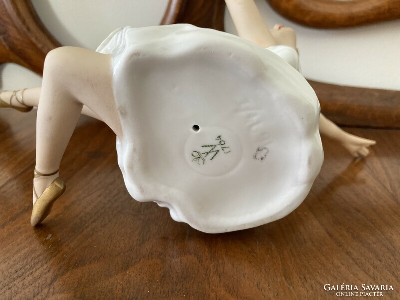 Wallendorf porcelain ballerina, dancer