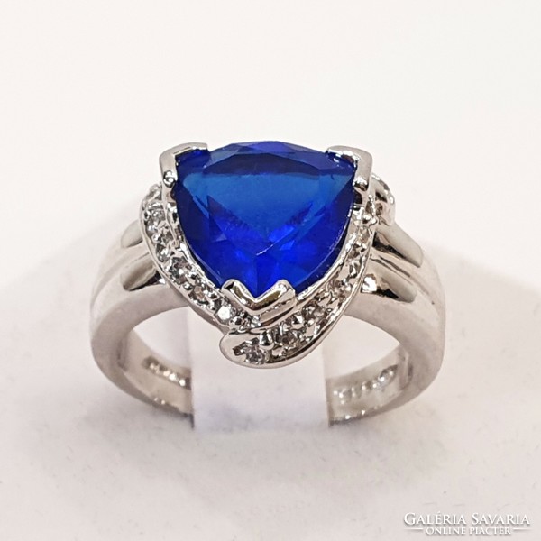 925 Silver ring with blue crystal