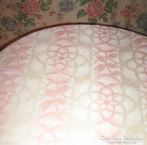 Gyönyörű vintage pasztell virágos damaszt terítő
