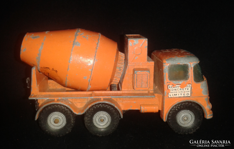 Matchbox king-size / #k13-a1 readymix cement truck / issued 1963 /